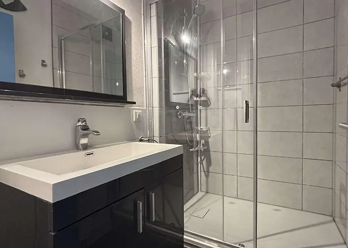 2 Pieces Face A Batz-sur-mer - Fr-1-245-220 Apartment